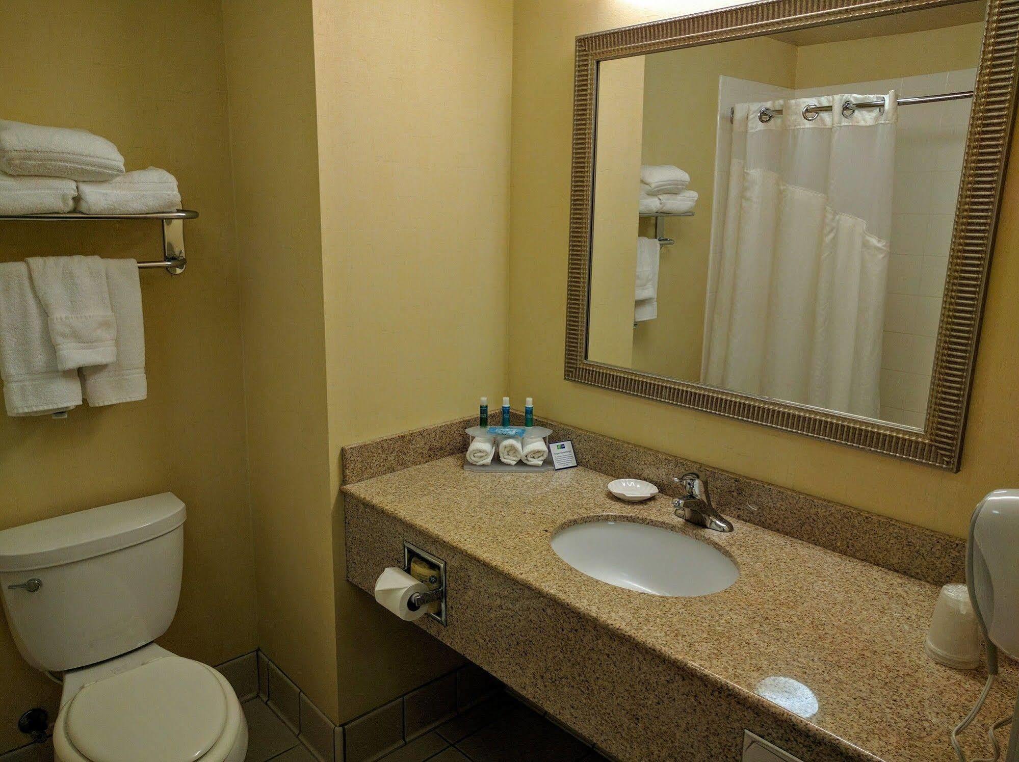 Holiday Inn Express & Suites Merced - Yosemite Natl Pk Area, An Ihg Hotel Zewnętrze zdjęcie